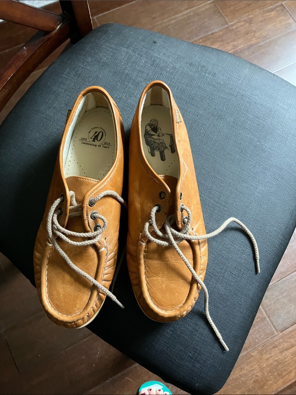 SAS Women's Leather Lace-Up Flats in Tan Brown